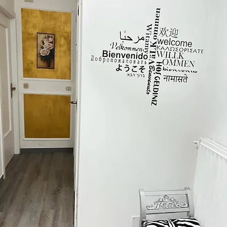 Golden Holidays Апартаменты Лаванья