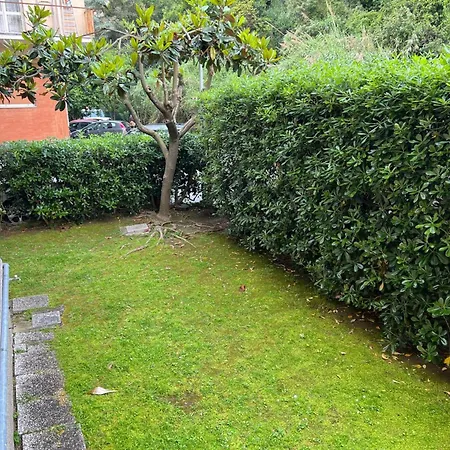 Golden Holidays Апартаменты